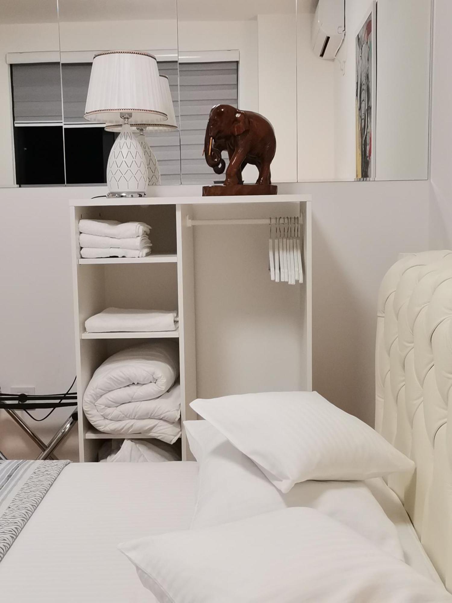 Pupin Palata Business Apartman B5 Novi Sad Cameră foto